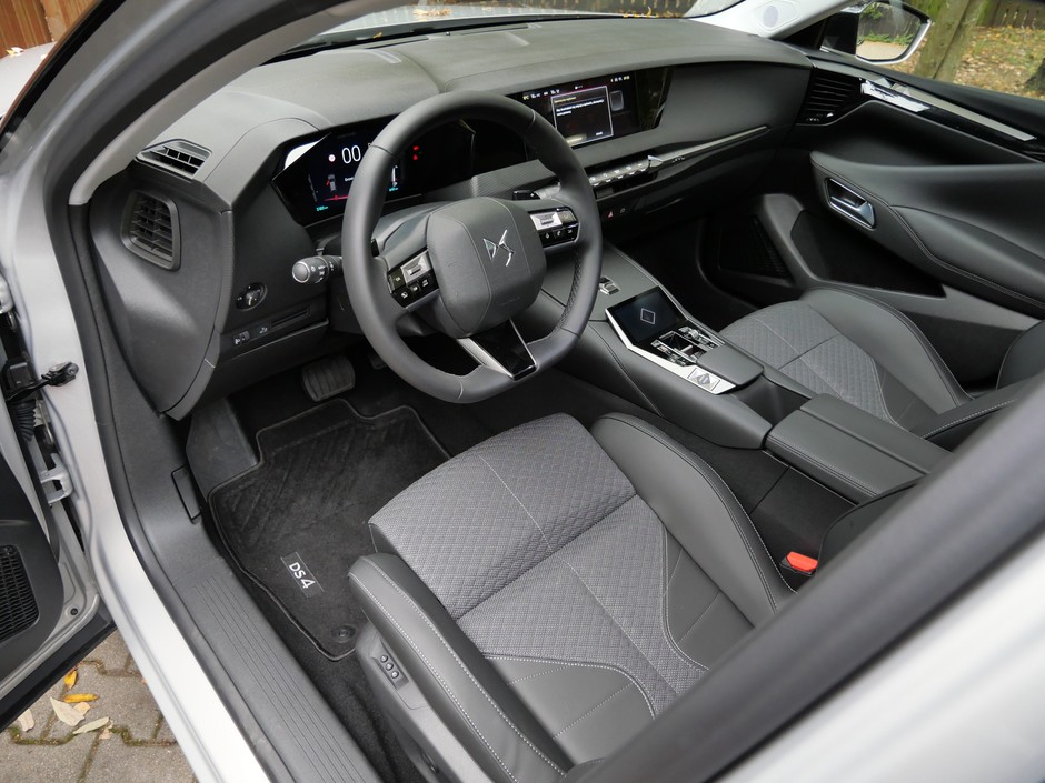 DS4 Pallas hybrid