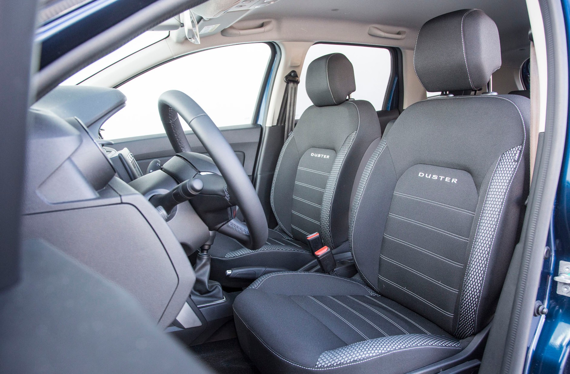 Dacia Duster kontra Mitsubishi ASX - który SUV za 80 000 zł będzie lepszym wyborem