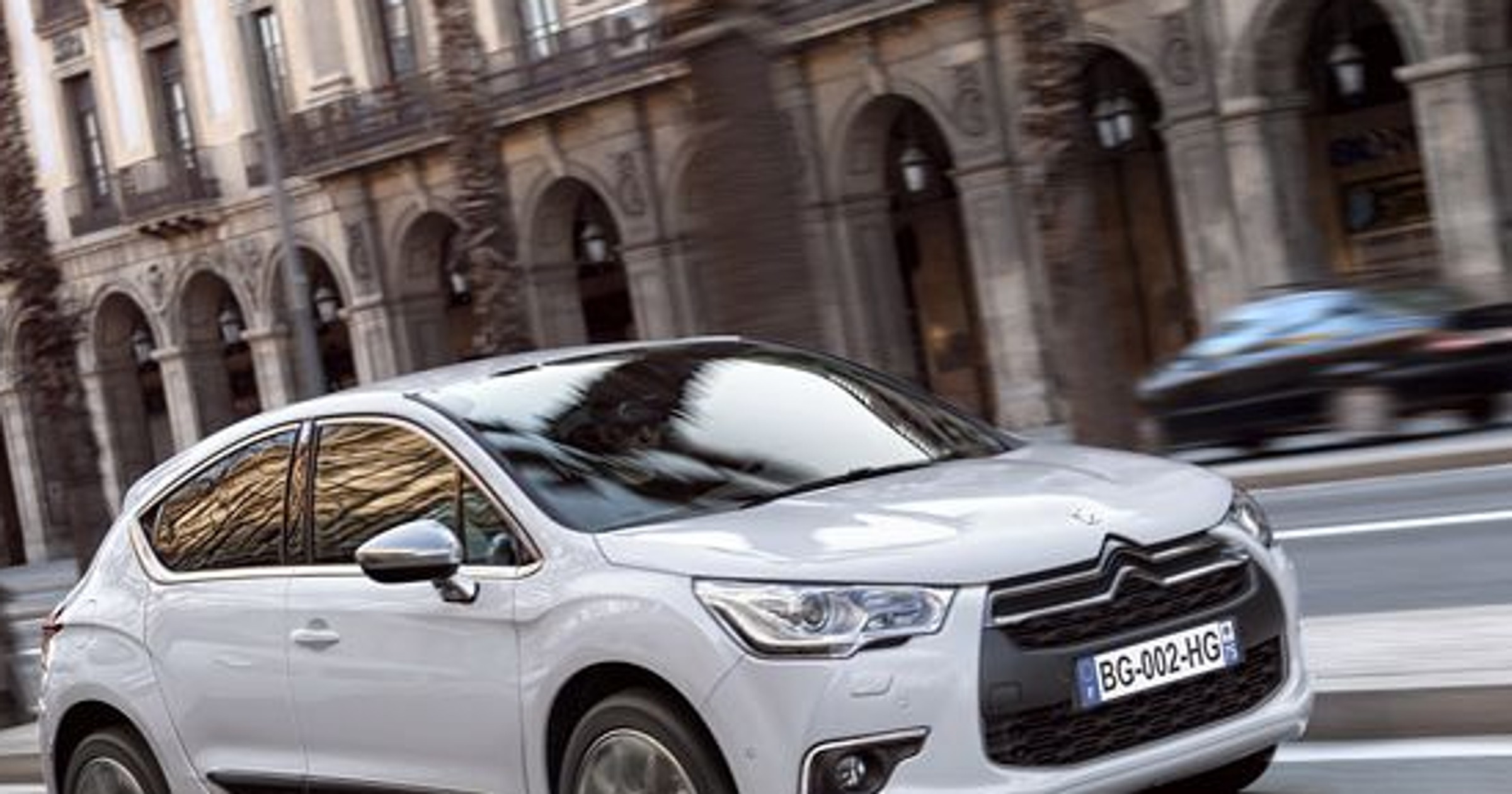 Citroën DS4 w pełnej okazałości