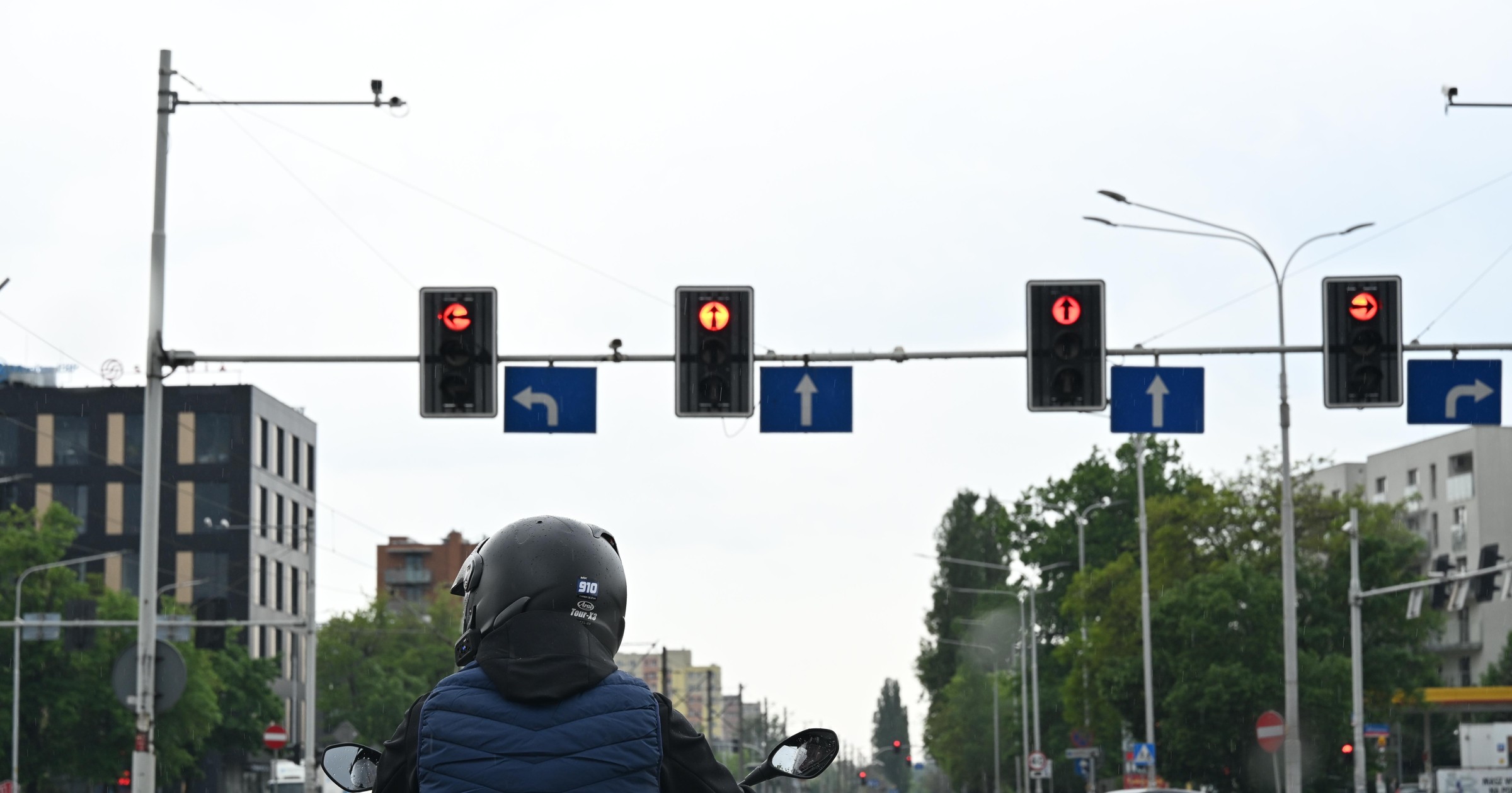 Sygnalizator ze strzałką kierunkową. Sygnalizator S-3