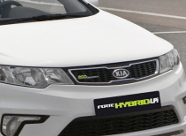 IAA Frankfurt 2009: Kia Forte LPI Hybrid Sedan