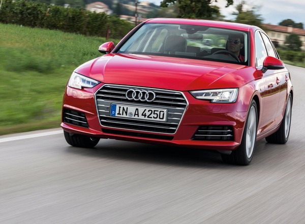 Warto dopłacić i kupić Audi? Zwyczajny Volkswagen Passat B8 jest większy i tańszy od A4 B9