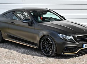 Możesz jeździć jak Król Albanii – znany raper Popek sprzedaje swoje AMG C63!