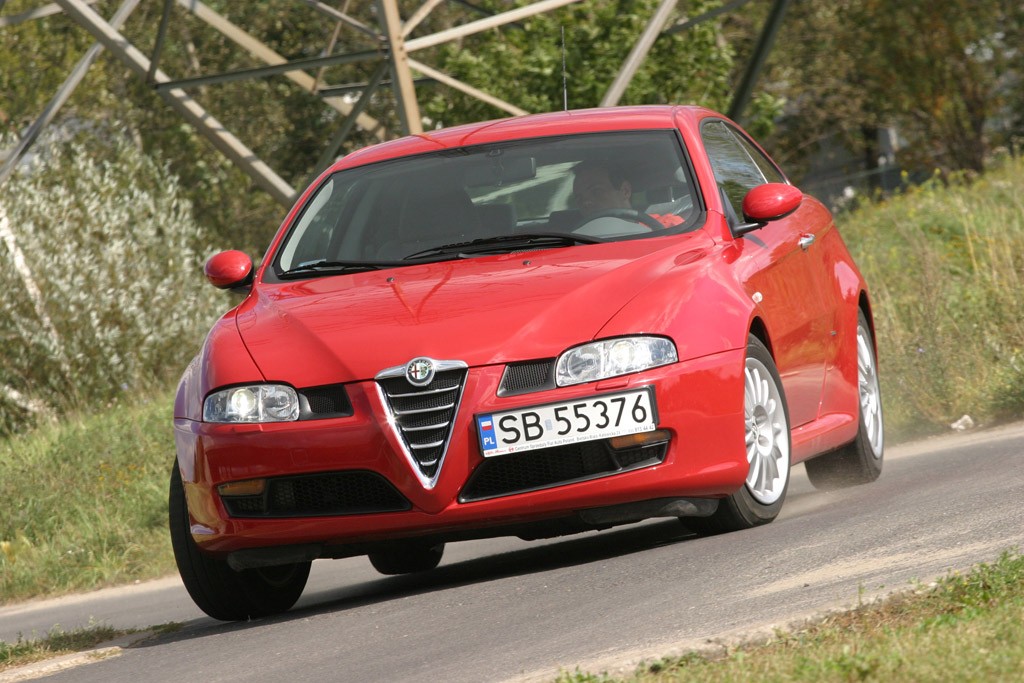 Sportowe auto za 10, 20 lub 30 tys zł? Zobacz które warto kupić