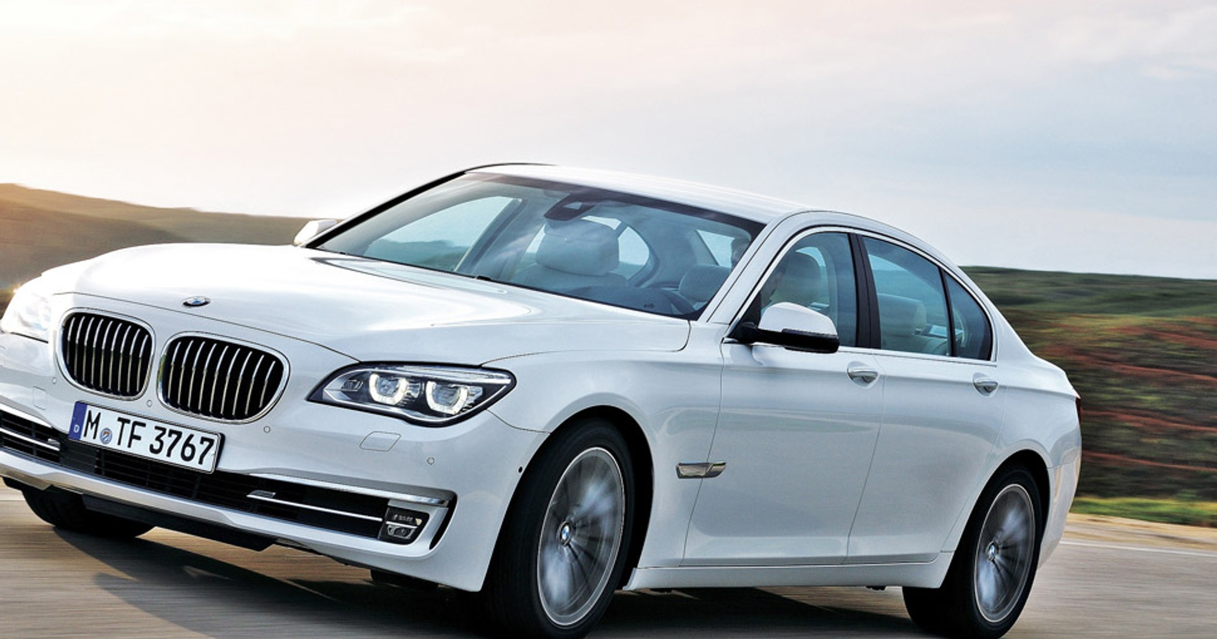 BMW 750i: mobilny salon prezesa