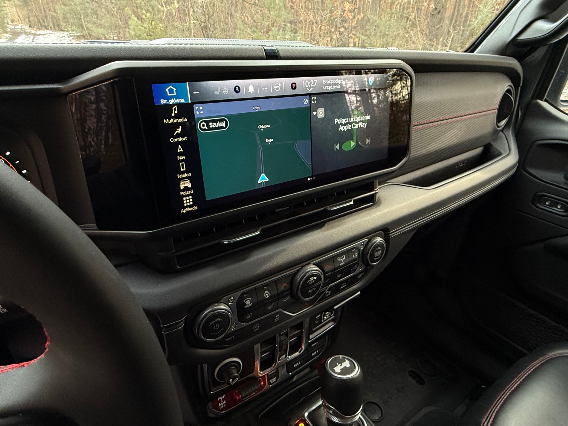 Jeep Wrangler vs Toyota Land Cruiser