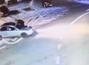 Kierowca z promilami, a pasażer na dachu. Interweniowała policja