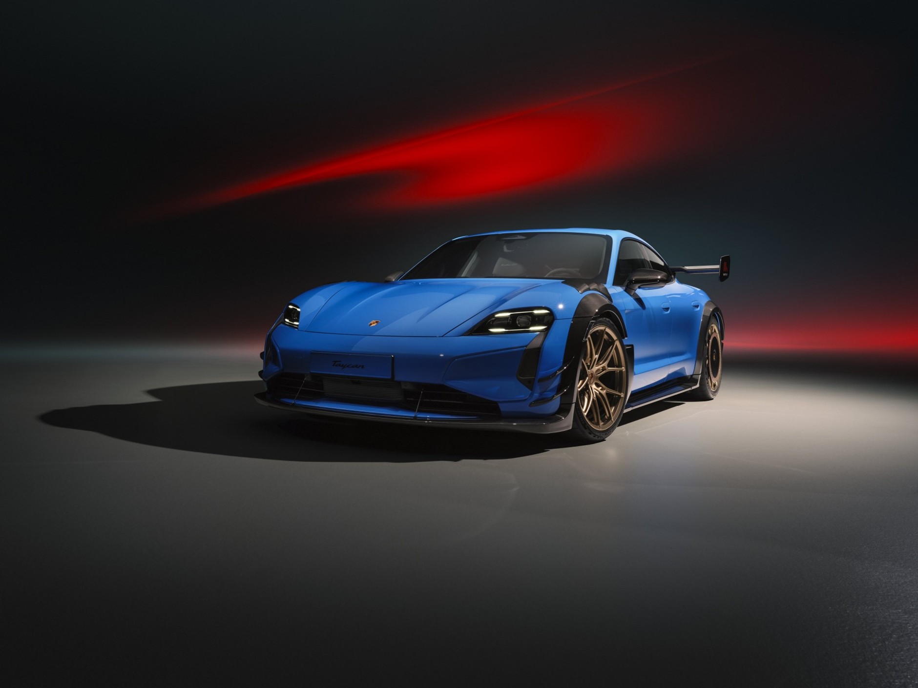 Porsche Taycan Turbo GT z zestawem Manthey Kit (2027)