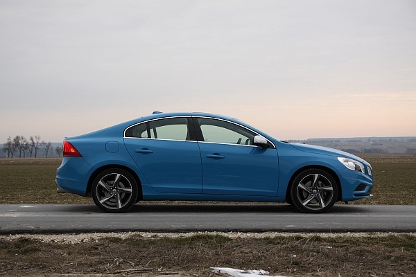 Volvo S60 T6 R-Design Polestar