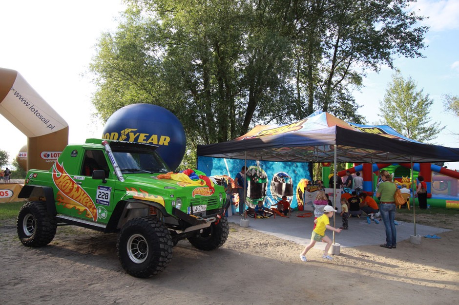 4x4 Family Adventure: Rodzinne zmagania w Turawie
