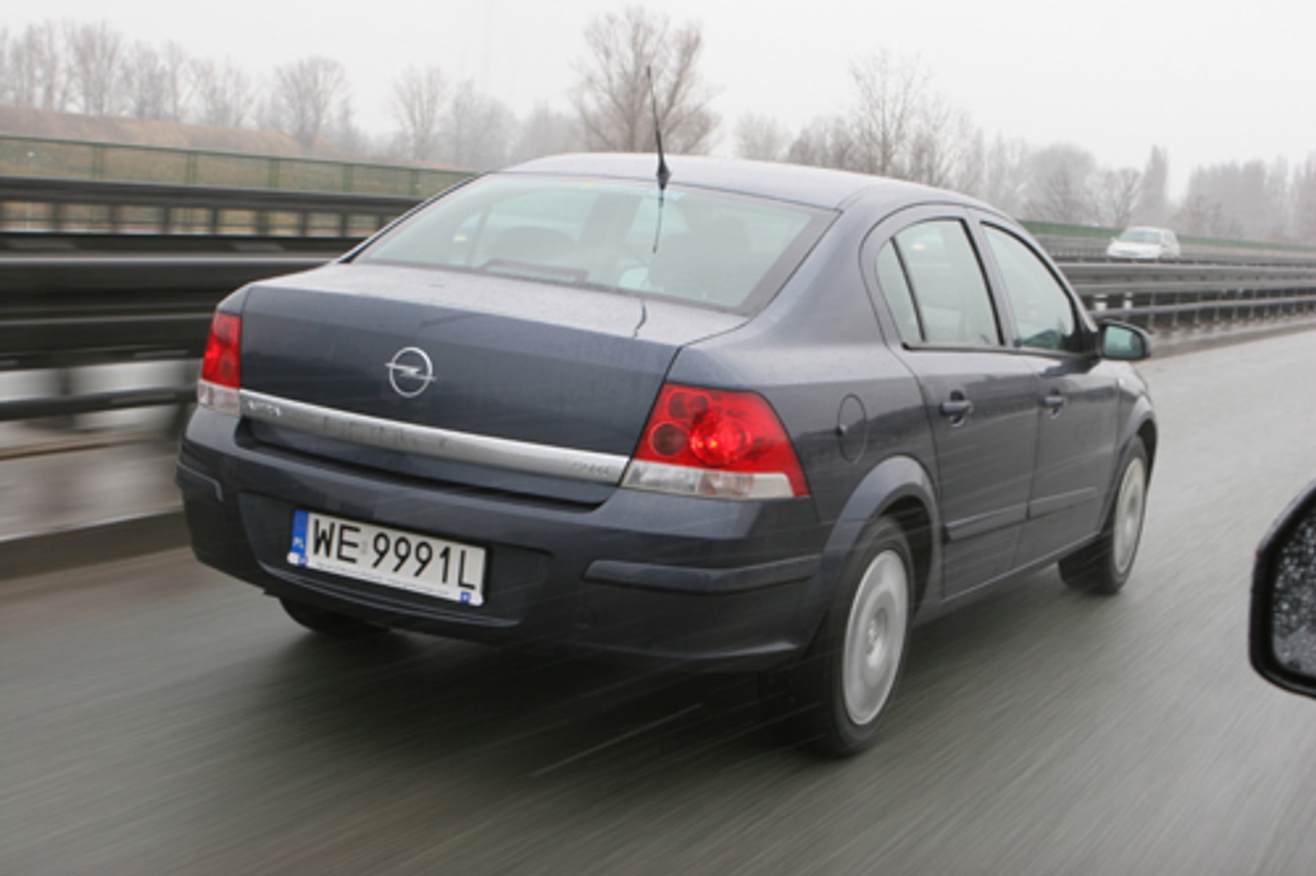 Opel Astra 1.3 CDTi Enjoy - Sedan z dużymi ambicjami