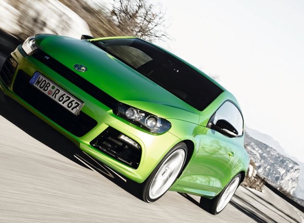 VW Scirocco R ze sportowymi fotelami