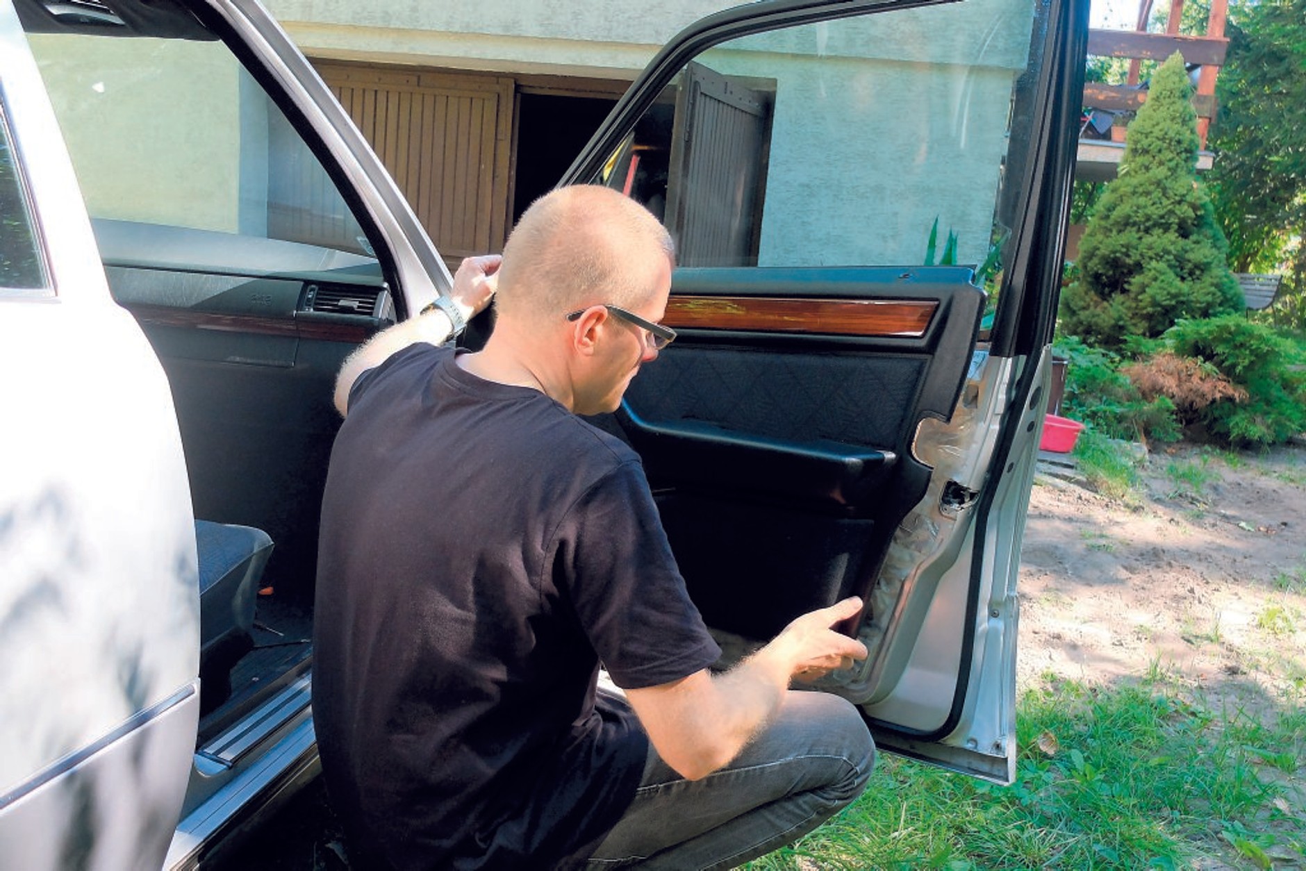 Jak samemu wyciszyć auto?