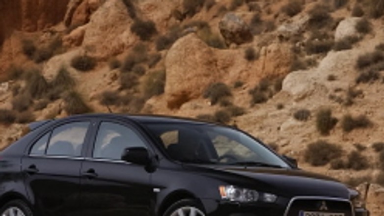 Paryż 2008: mocne uderzenie Mitsubishi