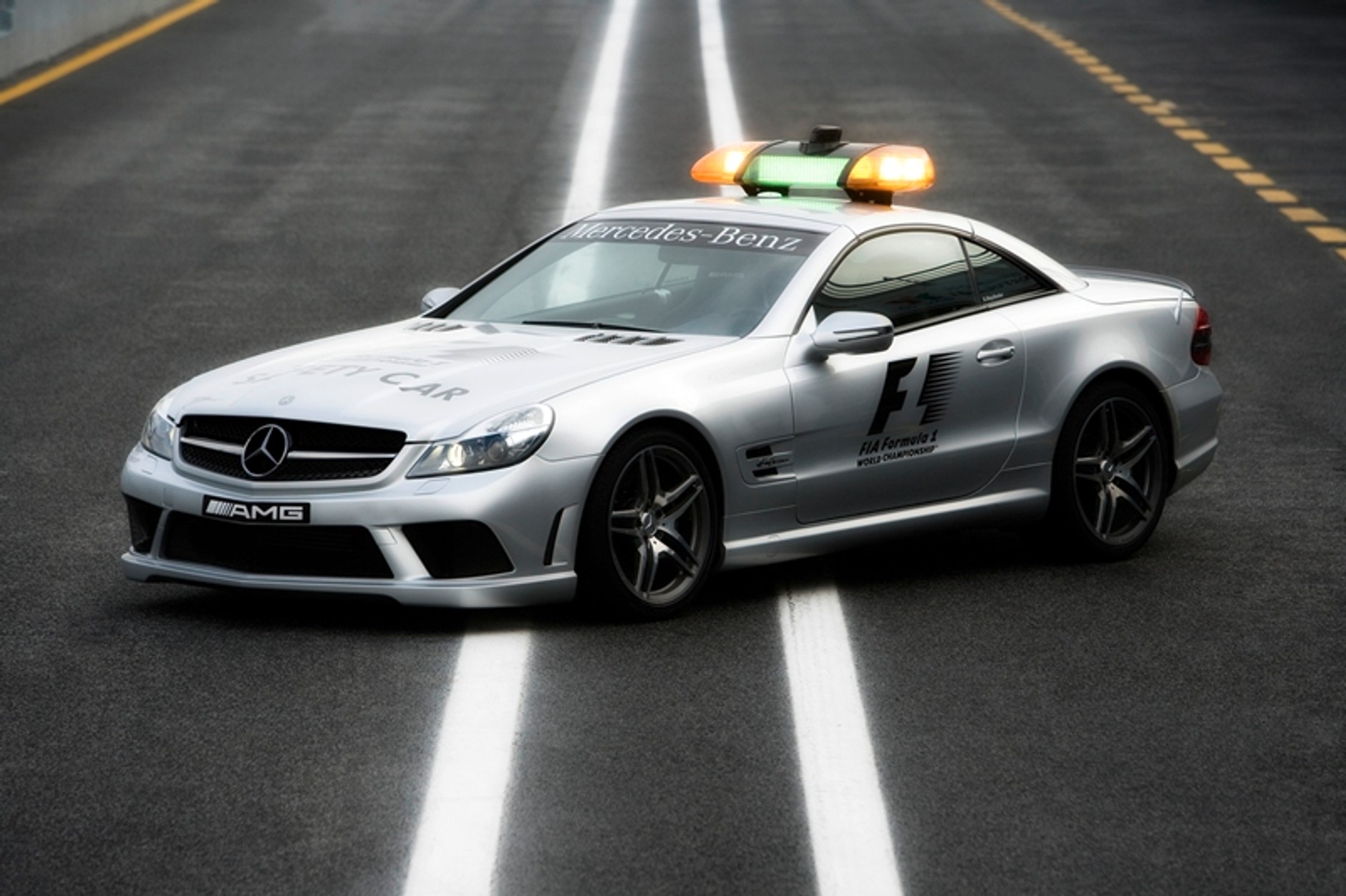 Mercedes SLS AMG to najszybszy safety car świata, ale znalazłem jeszcze kilka ciekawszych