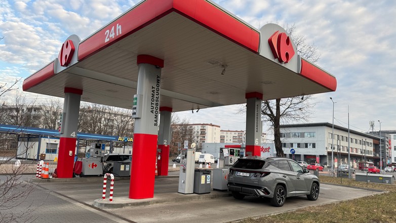 Stacja paliw dyskontowa