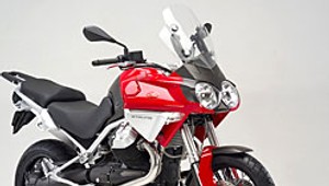 Moto Guzzi Stelvio 1200: duże turystyczne enduro na rok 2008