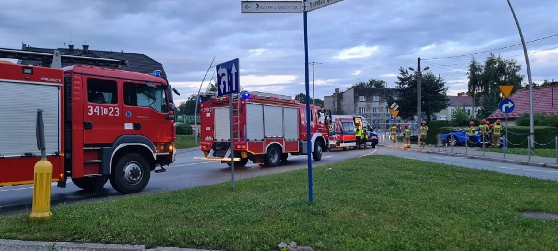 Poważny wypadek w Nowym Sączu. Te zdjęcia przemawiają do wyobraźni