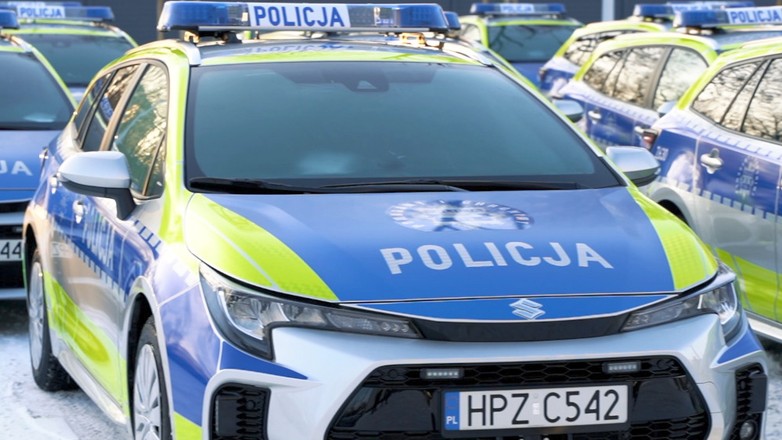 Warszawska policja otrzymała 35 radiowozów