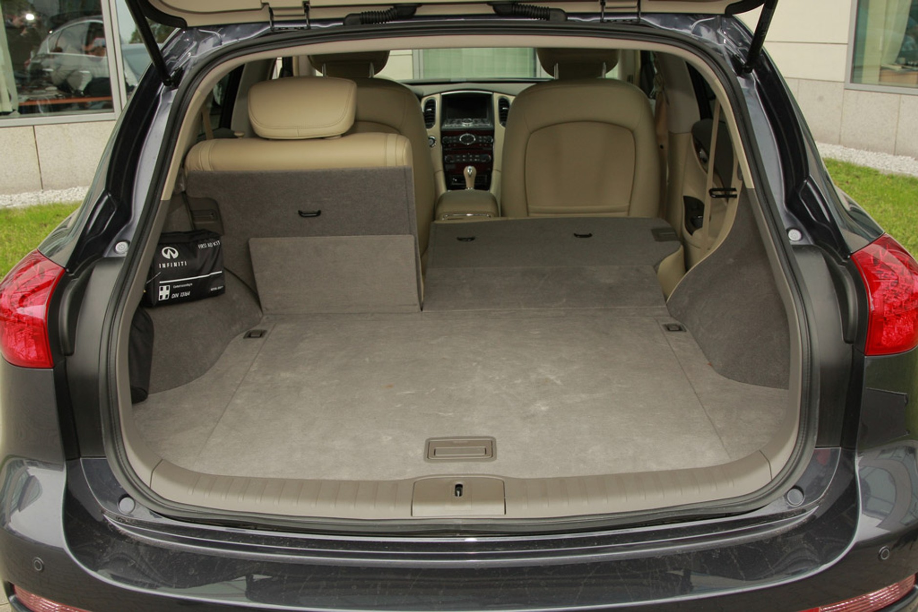 Infiniti EX 30D: SUV z dieslem pod maską