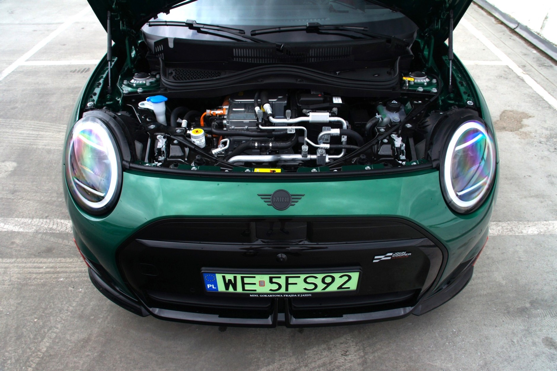 Mini John Cooper Works E (JCW)