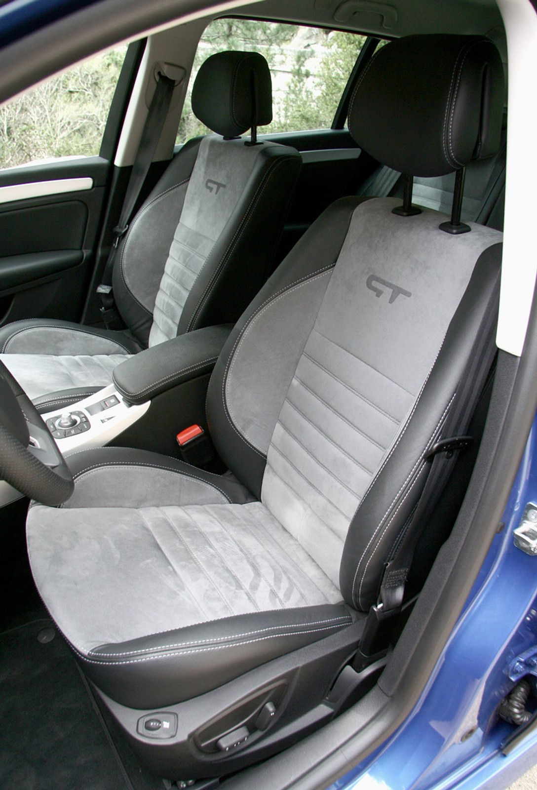 Renault: pierwsze wrażenia z jazdy Laguną GT