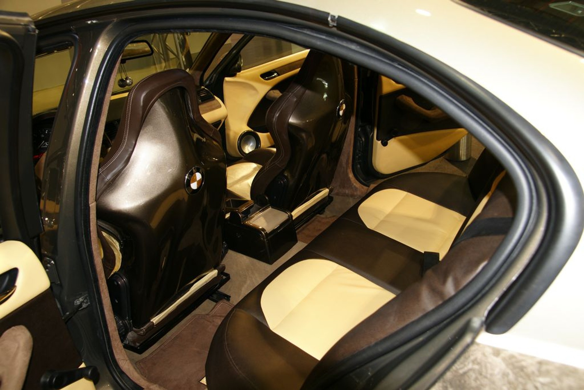 AMICOM 2010: kino, koncert i nawigacja do samochodu (galeria)