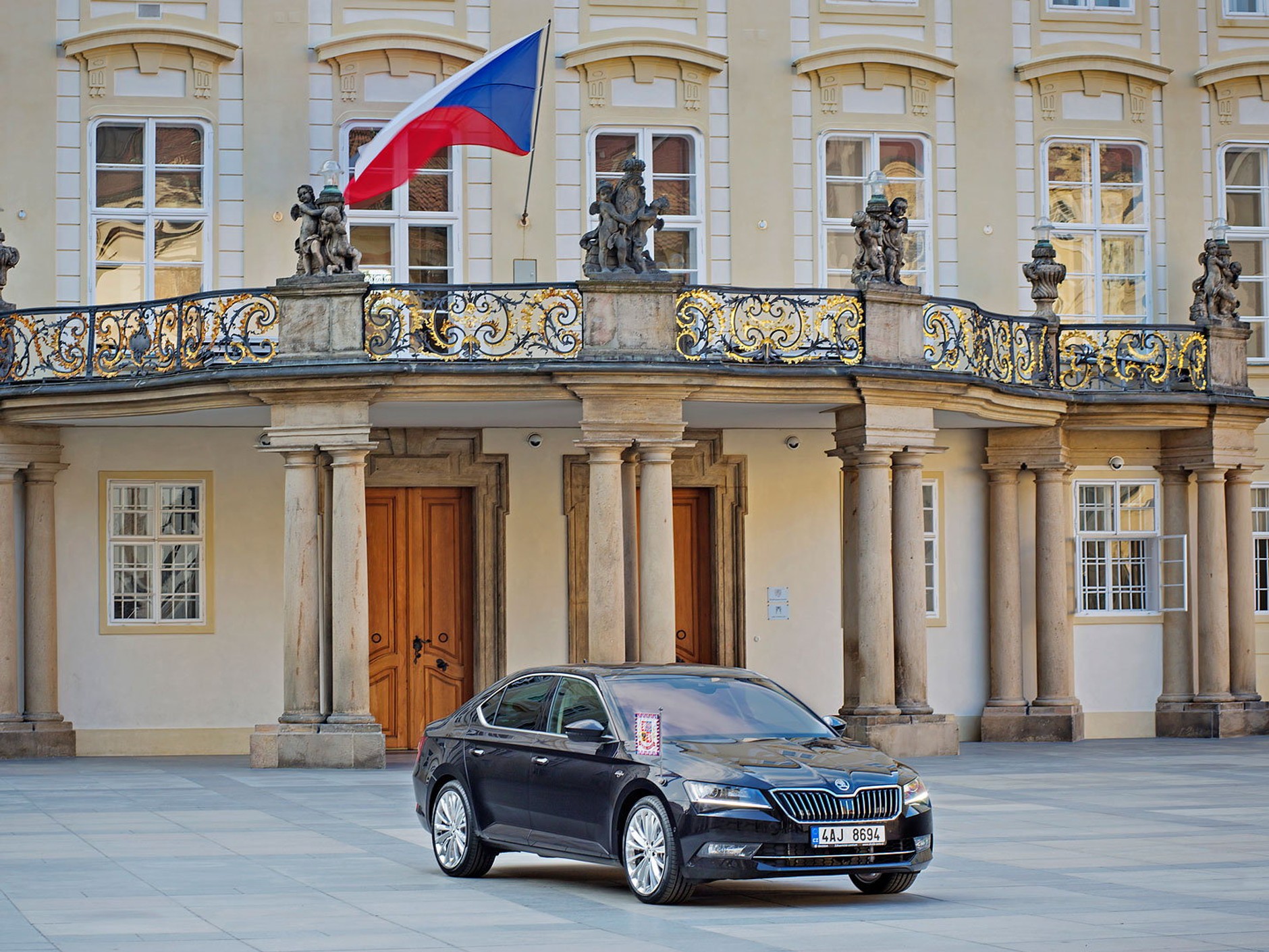 Nowa Skoda Superb dla prezydenta