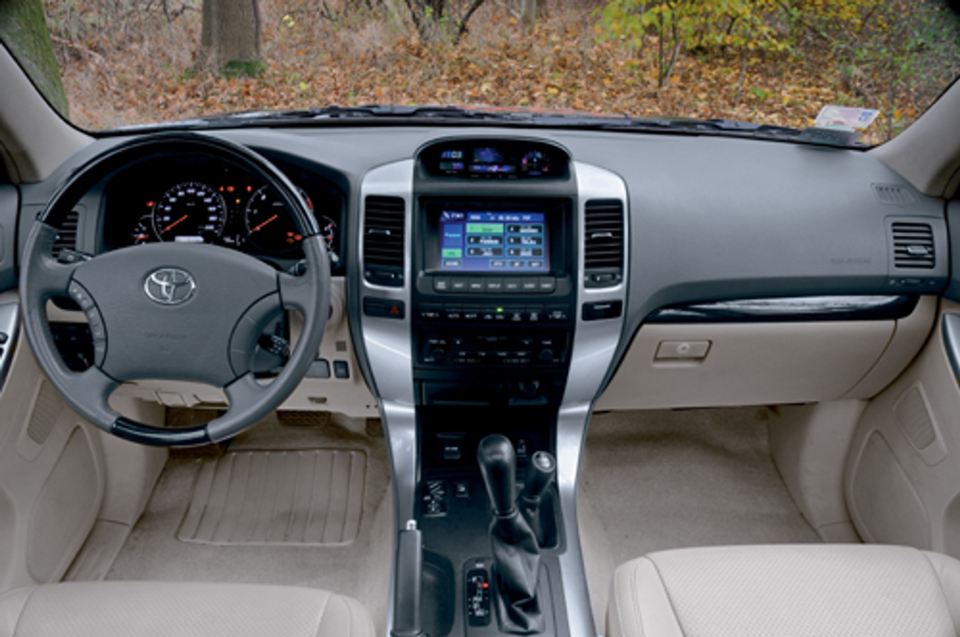 Toyota Land Cruiser 3.0 d-4d - Legenda ciągle żyje