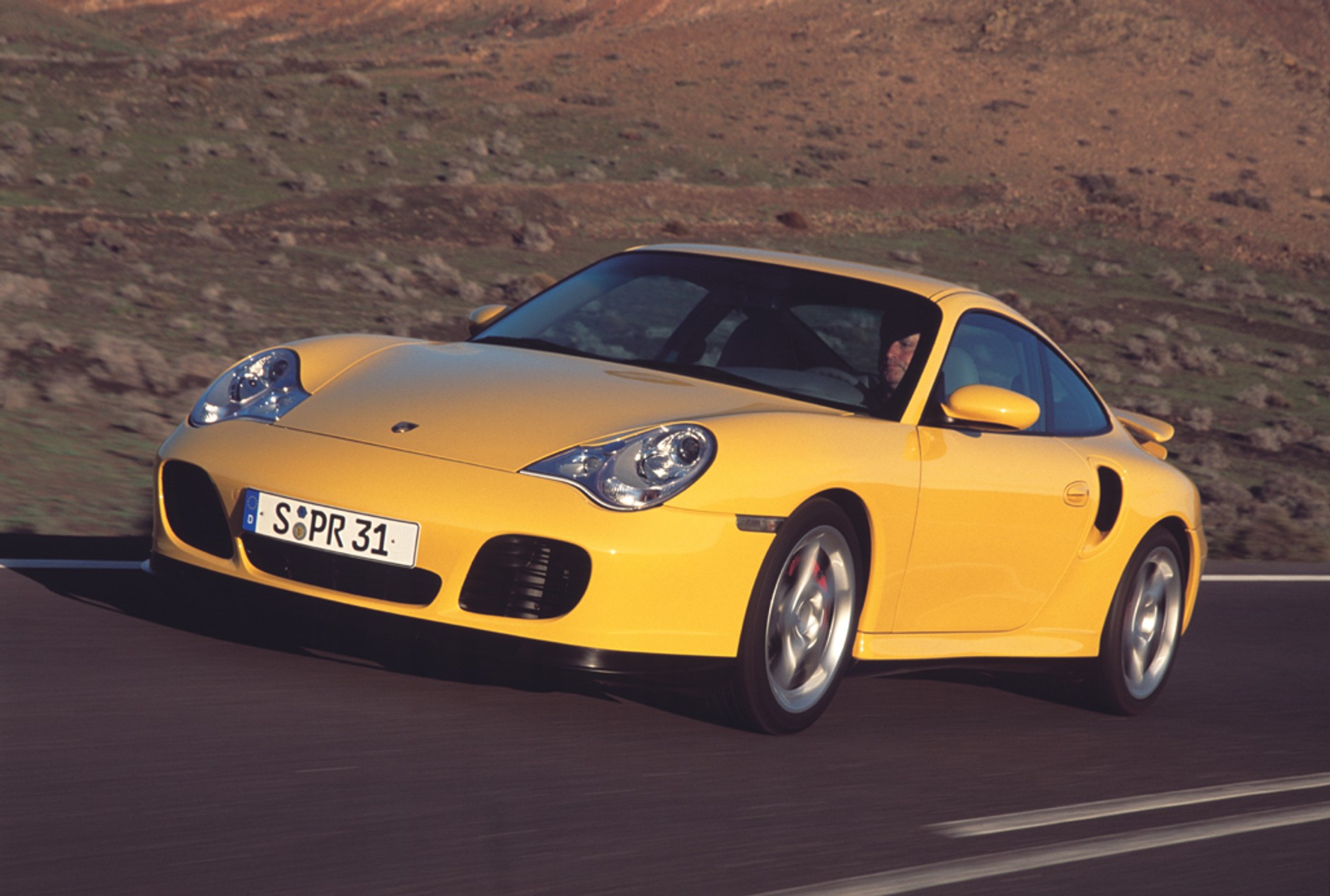 Raport TUV: Samochody 6- i 7-letnie - cz. III: Co dobrze znosi próbę czasu,  a co szybko się starzeje?