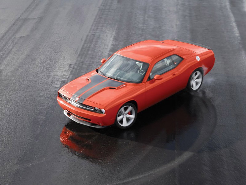Chicago 2008: Dodge Challenger SRT8 w akcji (video)