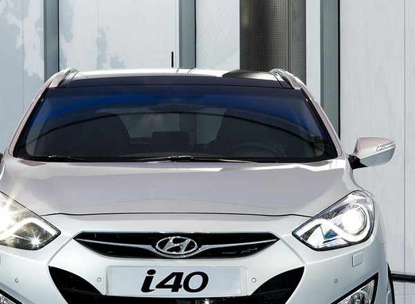 Hyundai i40 sedan dołączy do oferty w 2011 r.
