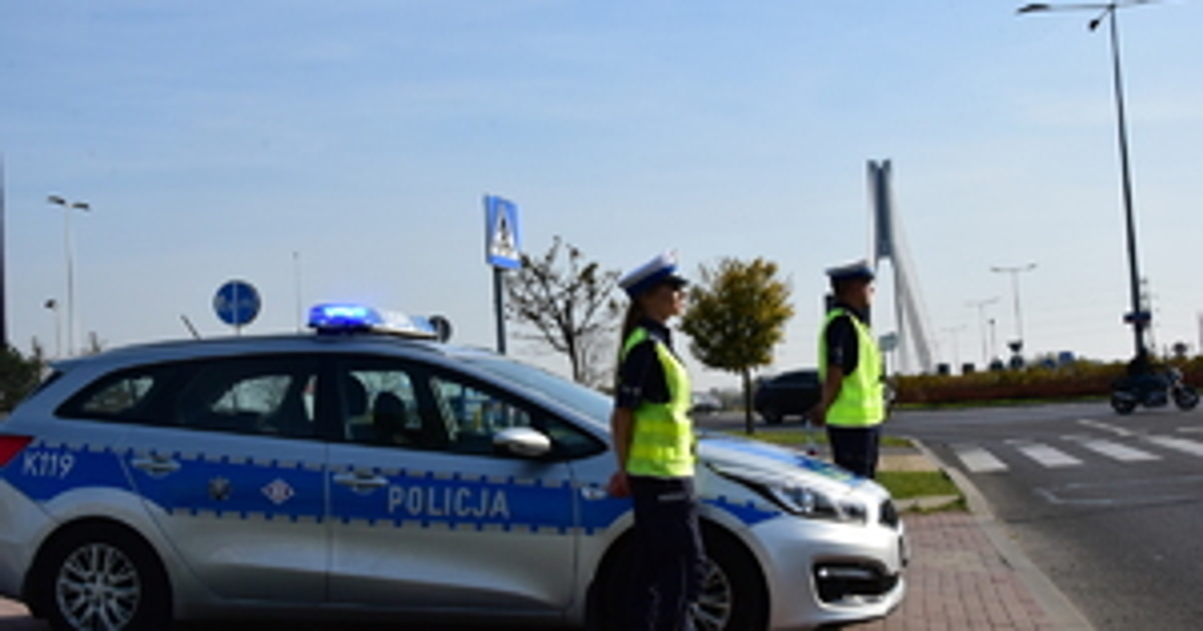 Policjanci prowadzili rutynową kontrolę. Zatrzymali 8 praw jazdy