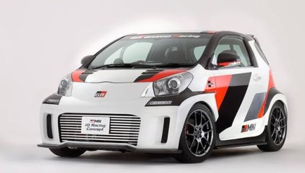 Zobacz doładowaną Toyotę iQ