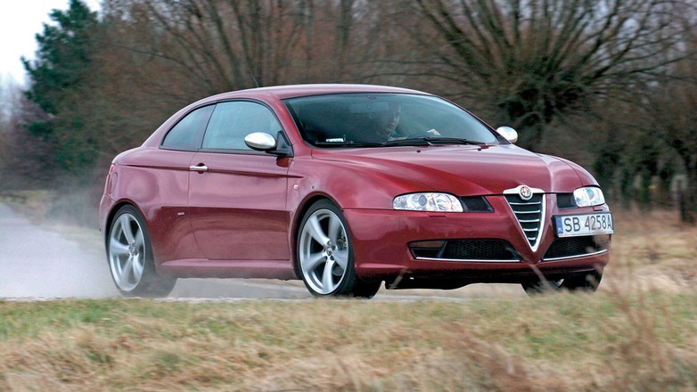 Alfa Romeo GT - kusi nie tylko ceną i wyglądem