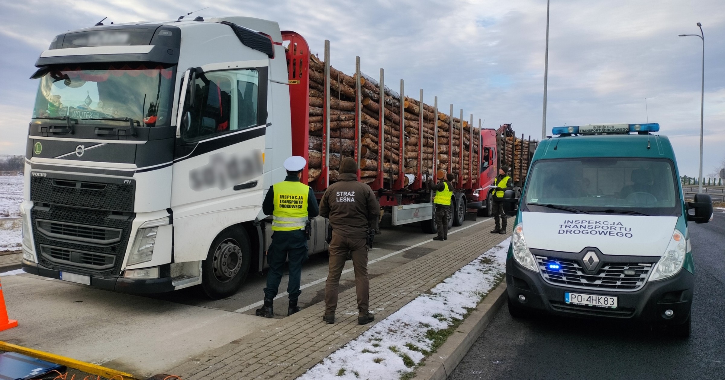 Wspólna kontrola inspektorów ITD i funkcjonariuszy Straży Leśnej