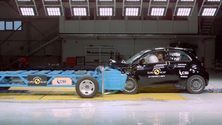 Test zderzeniowy Euro NCAP Fiata 500