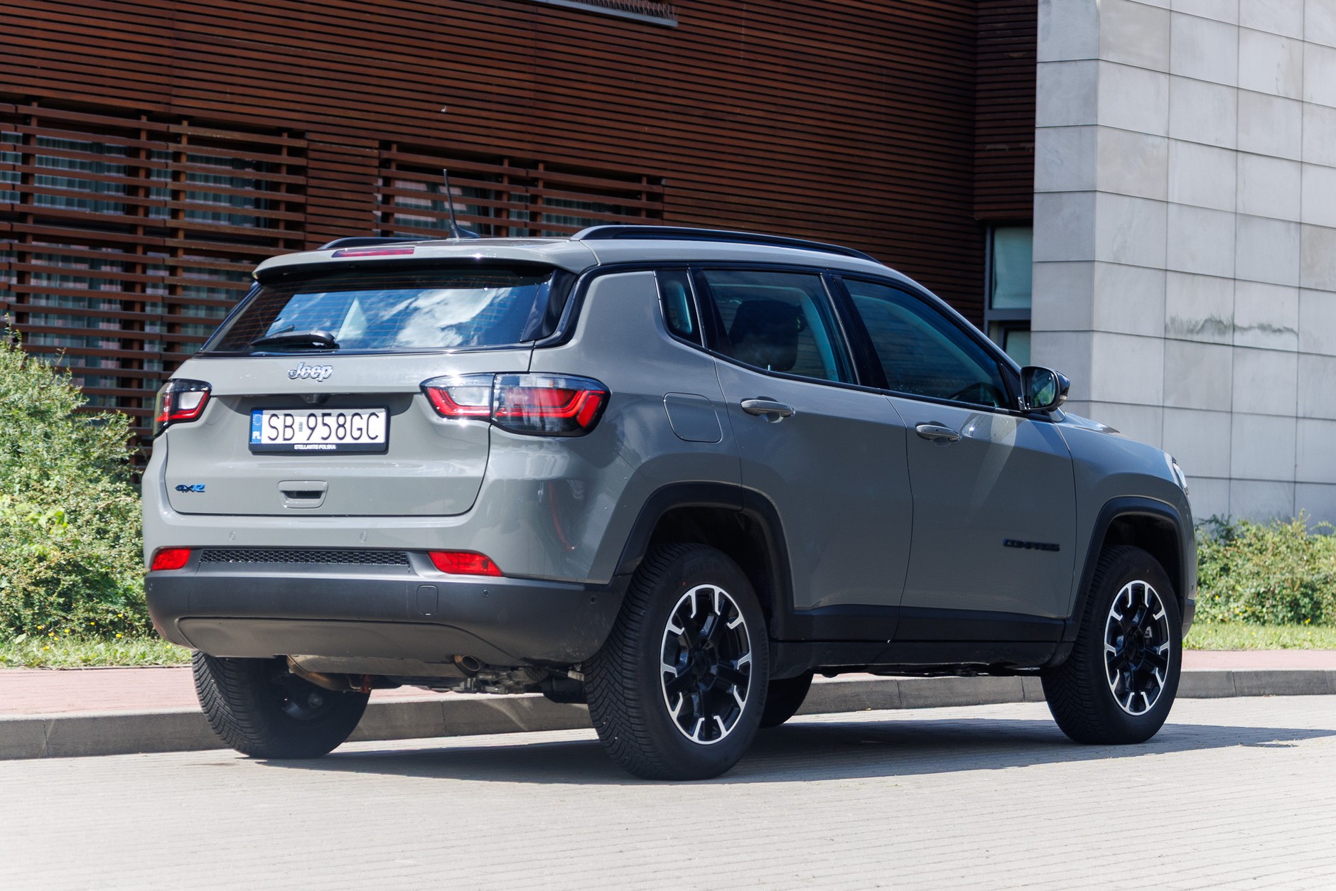 Jeep Compass 4XE