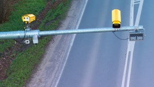 Nowe systemy pomiaru prędkości na kluczowej polskiej autostradzie. Kierowcy będą musieli zwolnić