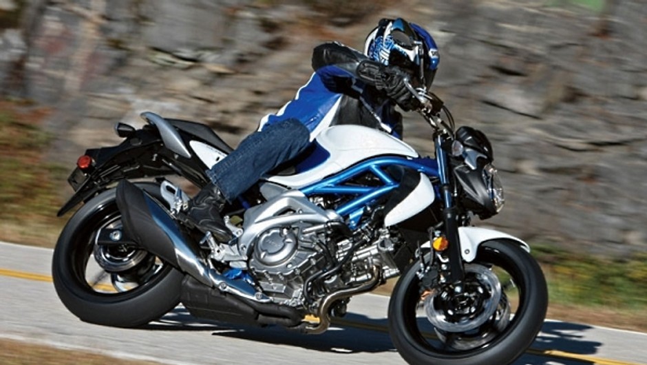 Suzuki Gladius