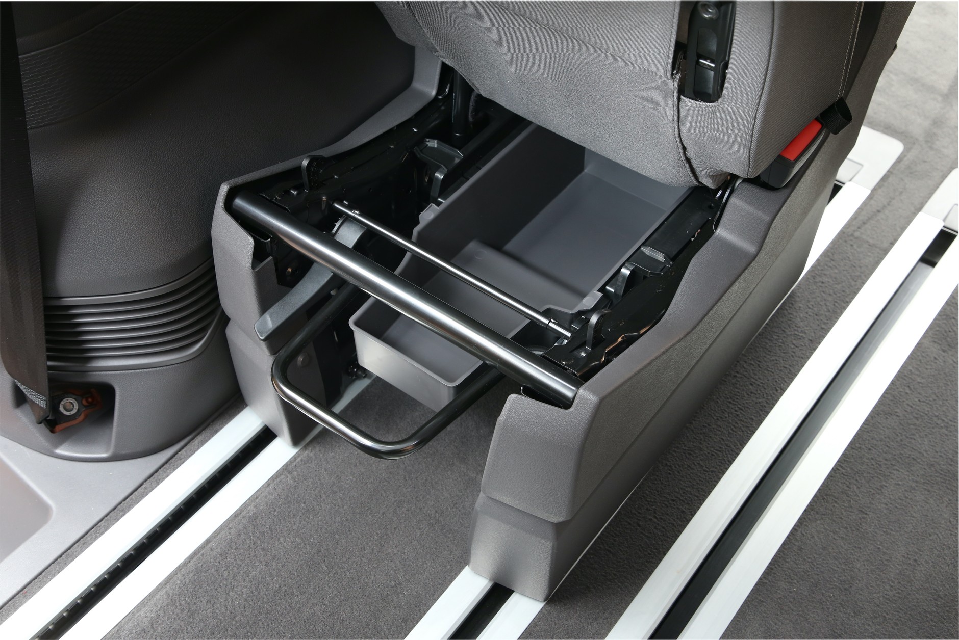 Volkswagen Multivan 2021 I generacja na płycie MQB