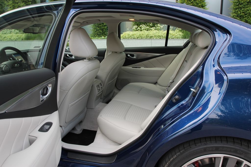 Infiniti Q50S 3.0t