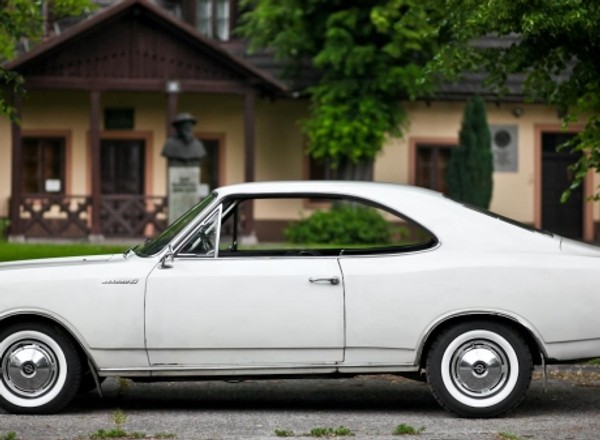Opel Rekord C: kosztował 85 średnich pensji