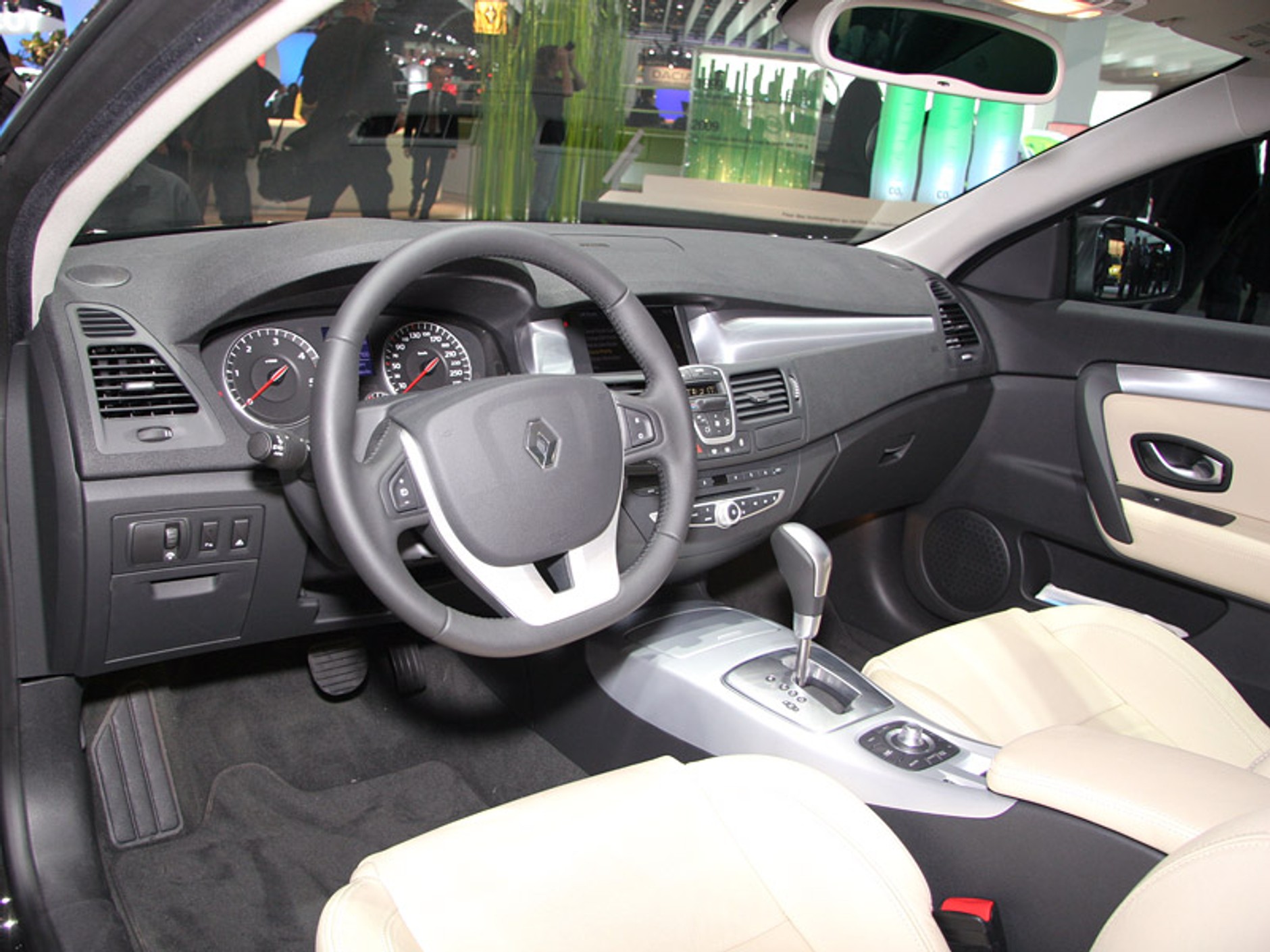 Paryż 2008: Renault Mégane – pierwsze wrażenia (wideo)