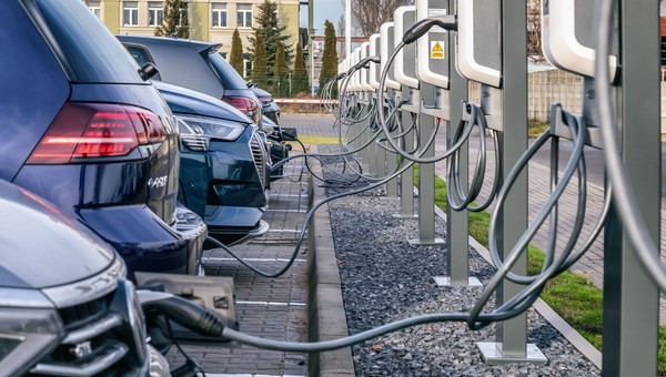 Punkt ładowania samochodów elektrycznych