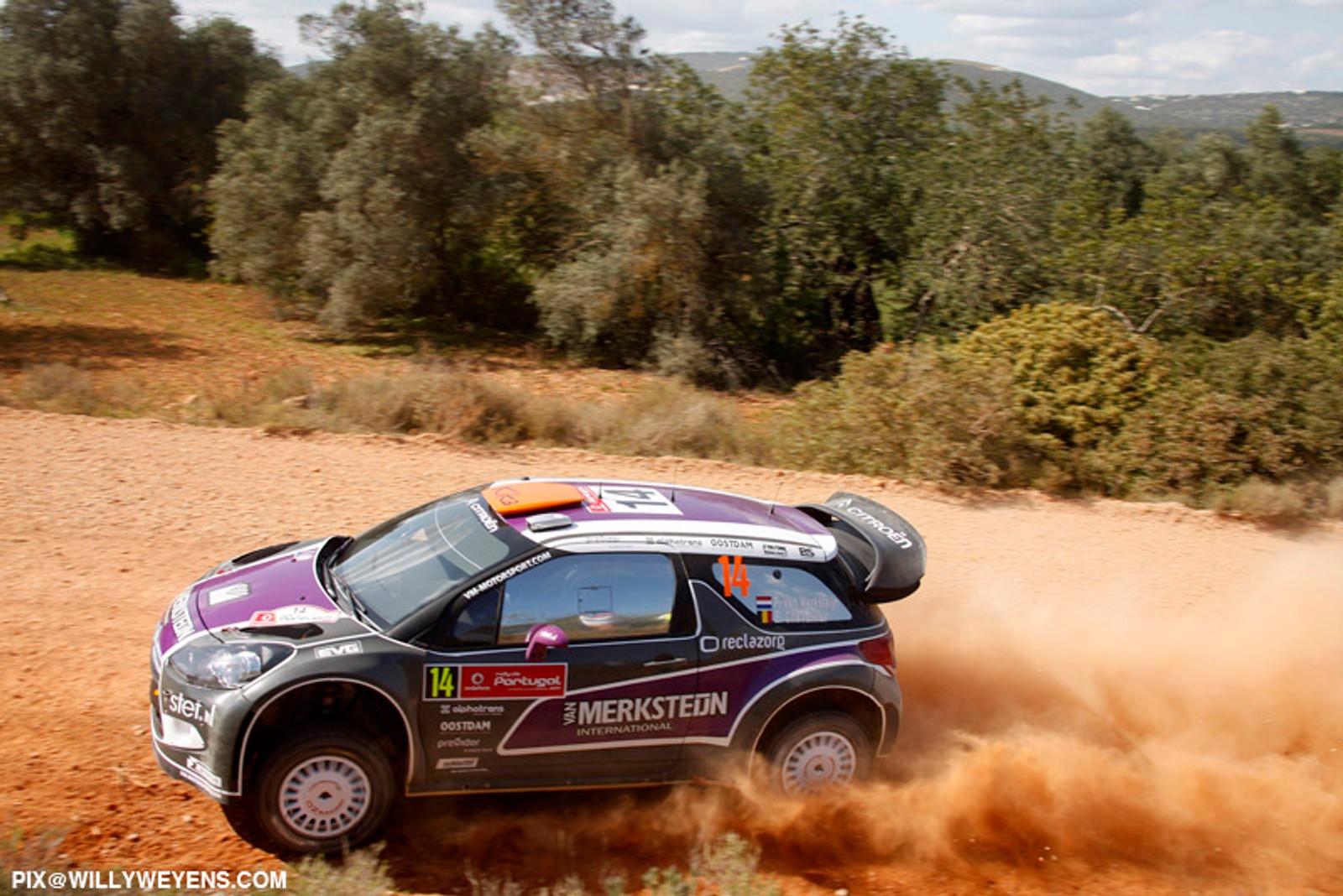 Rajd Portugalii 2011: złoty Ogier, dublet Citroena (3. etap, wyniki)