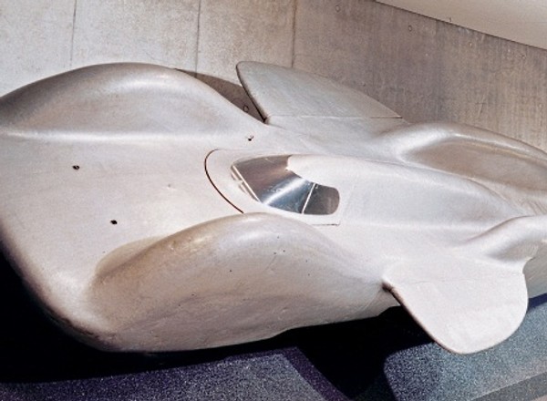 Mercedes-Benz T80: samochód, któremu przeszkodziła wojna