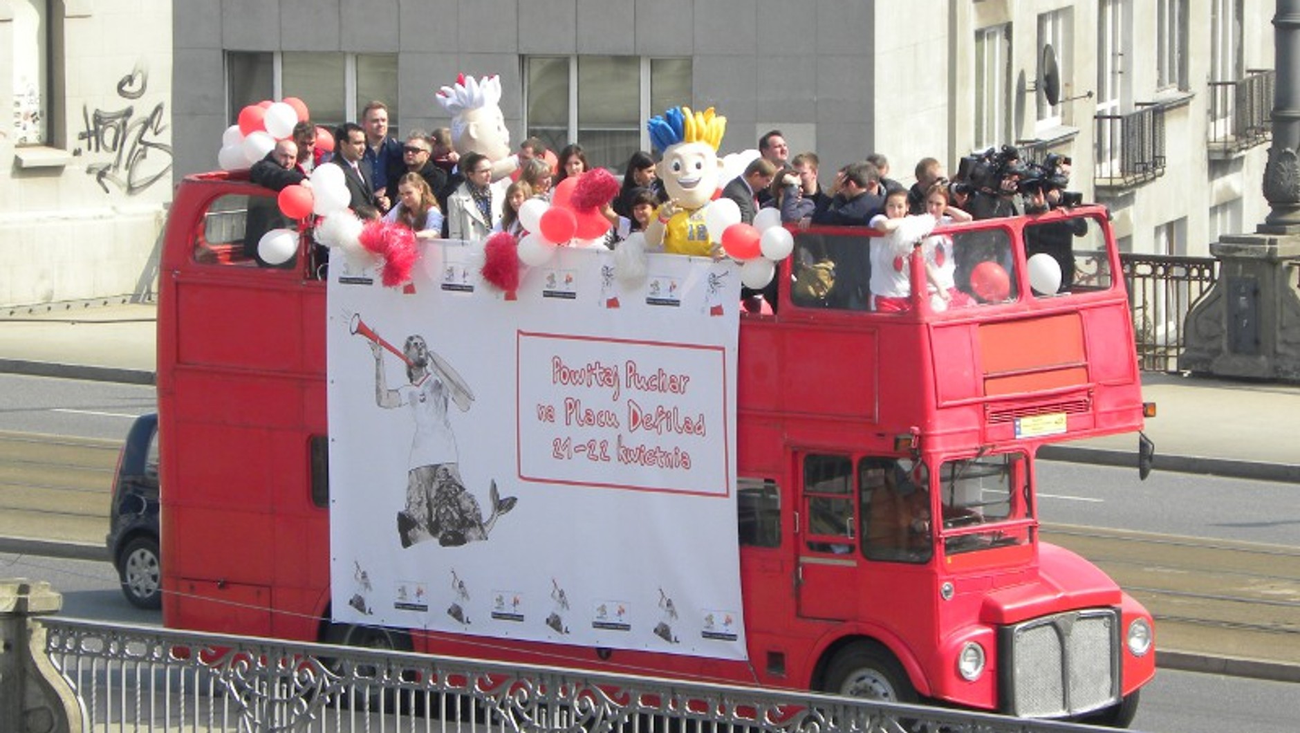 Hyundai przywiózł Puchar UEFA Euro 2012