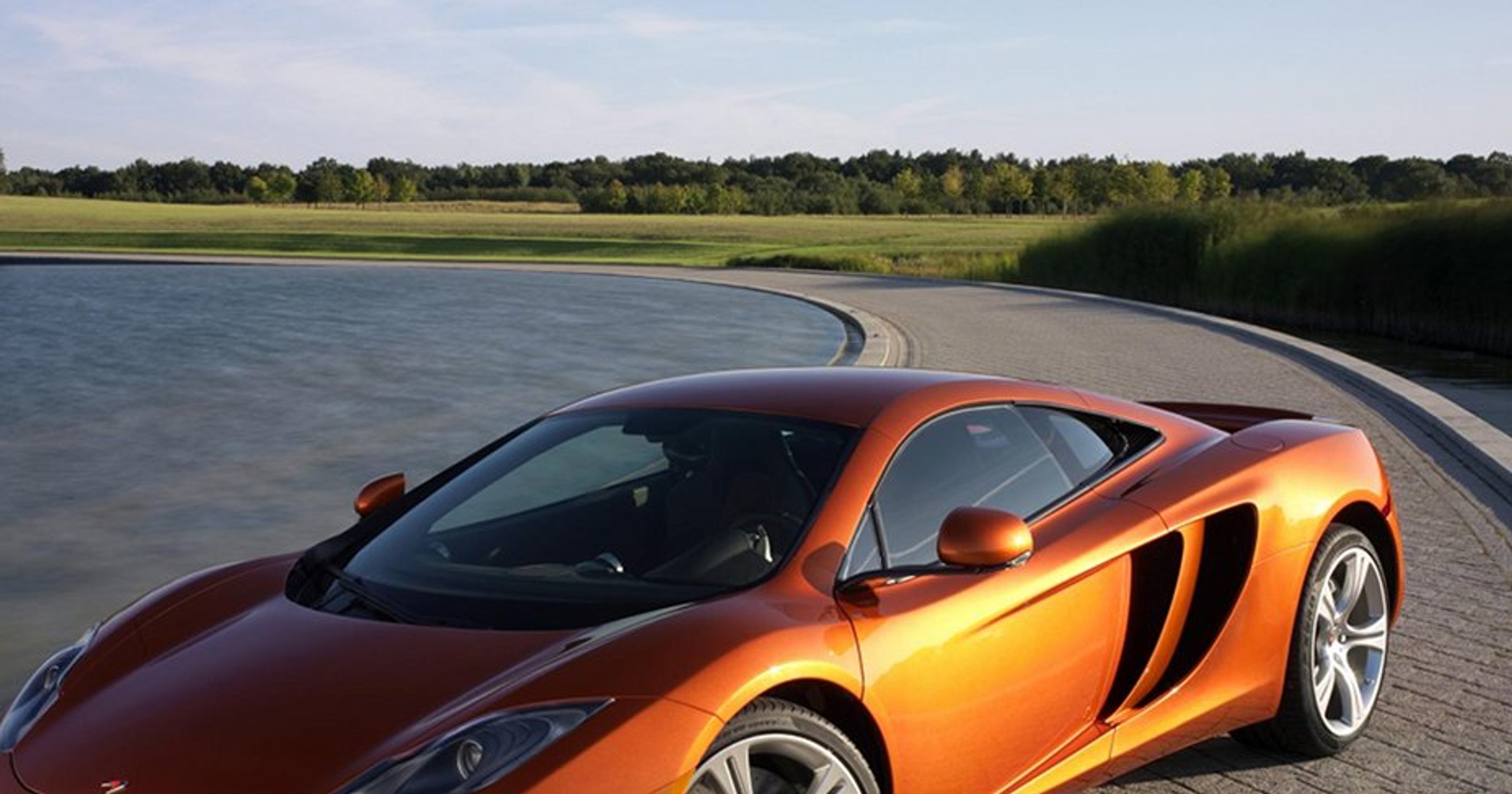 Znamy już ceny McLarena MP4-12C