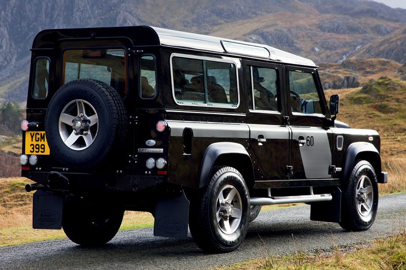 Land Rover Defender SVX: zalotny sześćdziesięciolatek